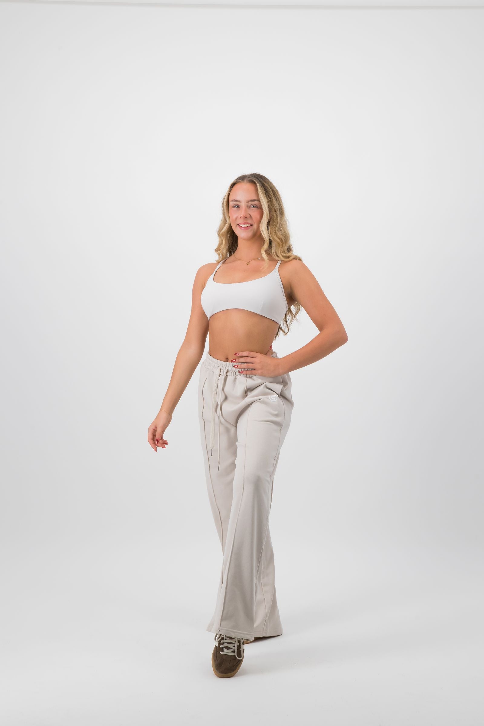 Criss Cross Sports Bra Cream