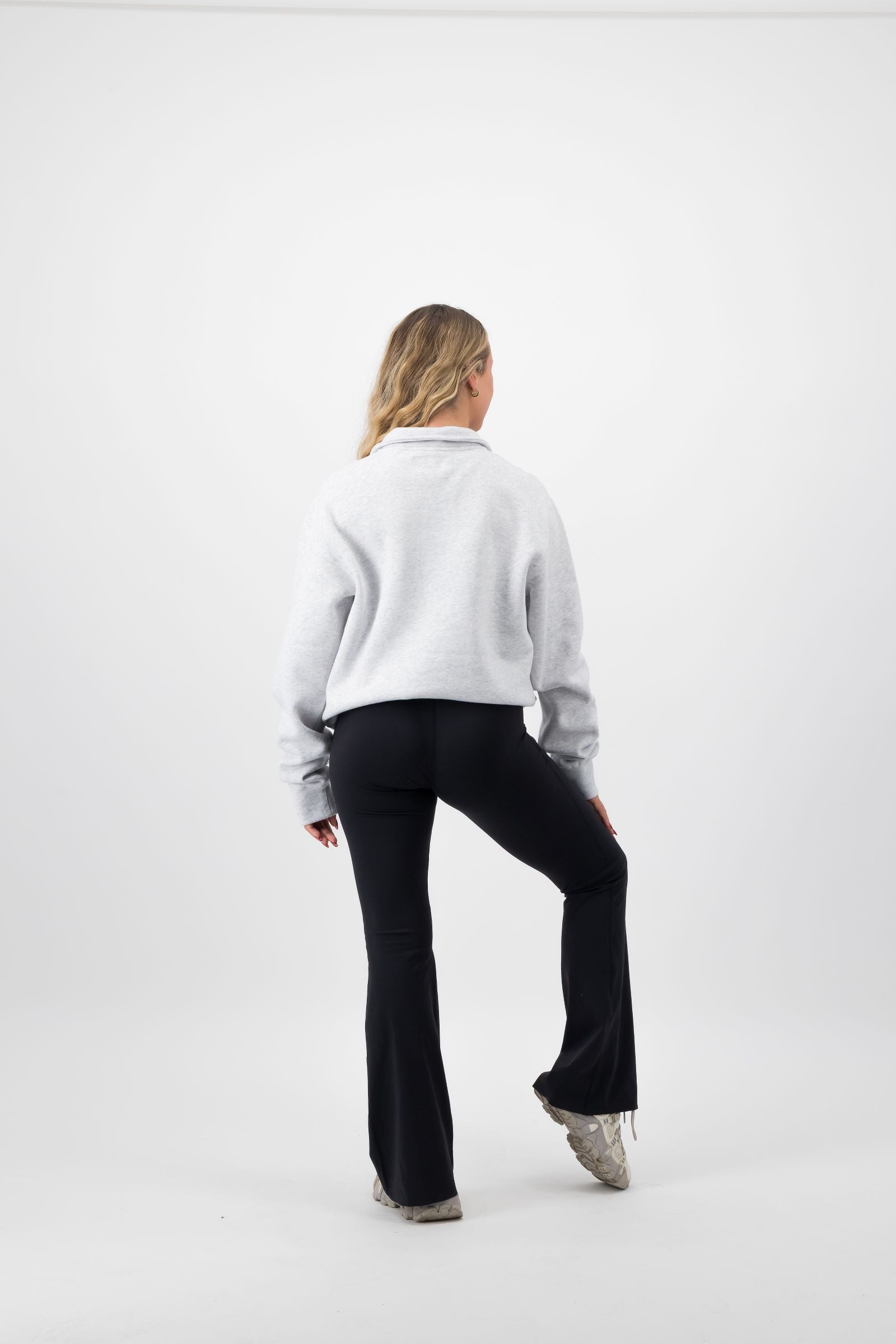 Chapter 19 Women's Quarter Zip - Stylish Comfort for Every Occasion