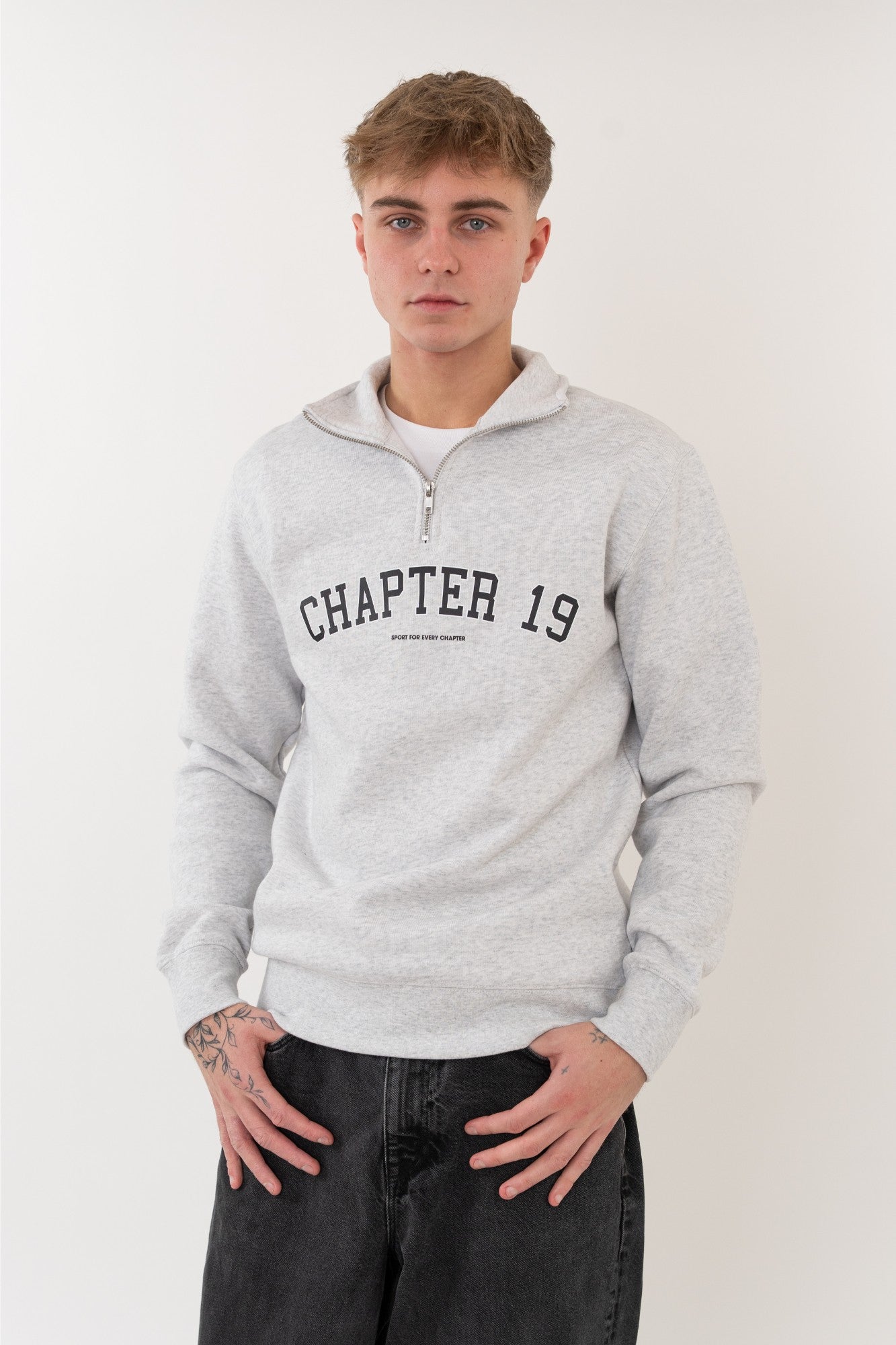 front view of chapter 19 men's quarter zip